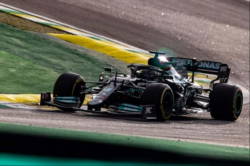 F1 Brezilya Grand Prixsinde en hızlı pilot Hamilton