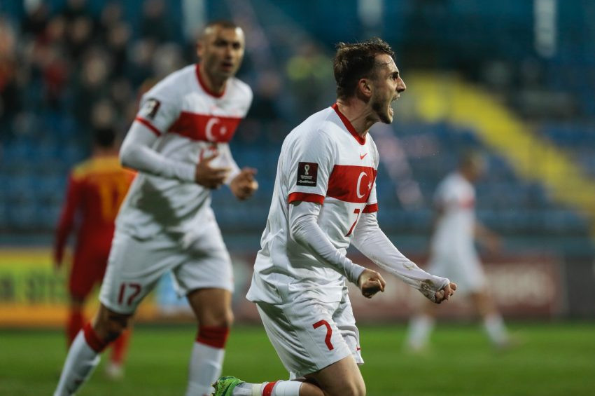 Türkiye Karadağı yenerek Dünya Kupası şansını sürdürdü: 2-1