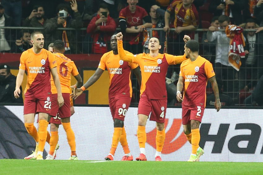 Galatasaray Marsilyayı 4 golle devirdi: 4-2