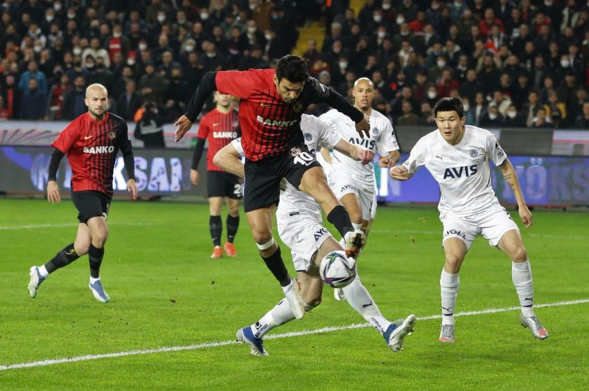 Süper Ligde 16. hafta maç sonuçları ve puan durumu