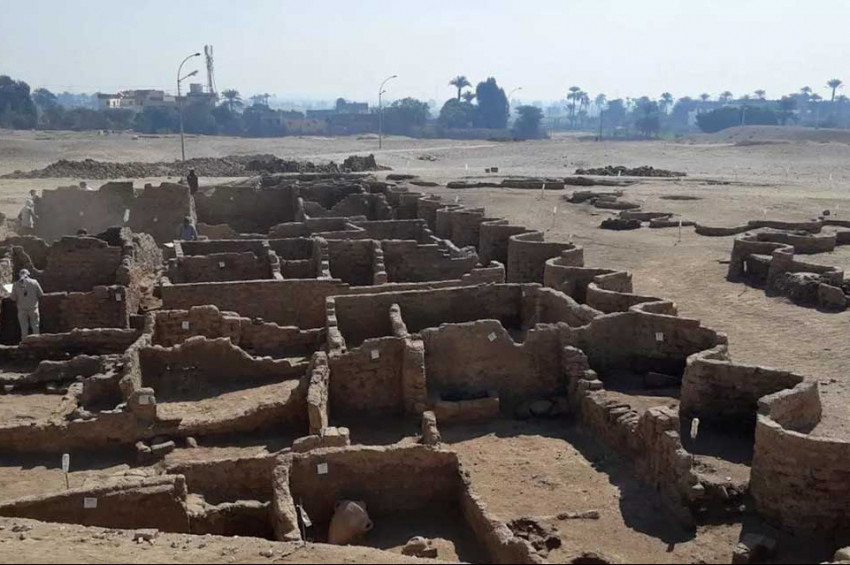 Mısırın en eski kenti keşfedildi: Kayıp Altın Şehir bulundu