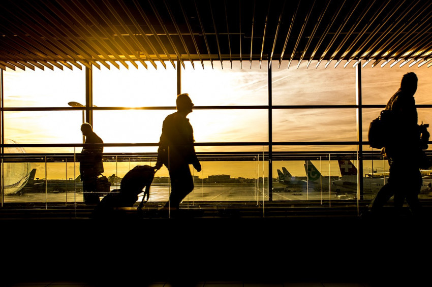 Tam Kapanma haberini duyan bilet almaya koştu!