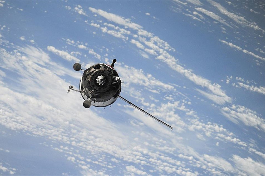 Çin Uzay madenciliği test uydusu gönderdi