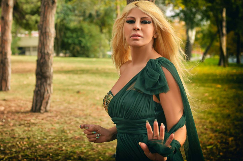 Kıbrıslı Fahriye Özay yaza damgasını vuracak!