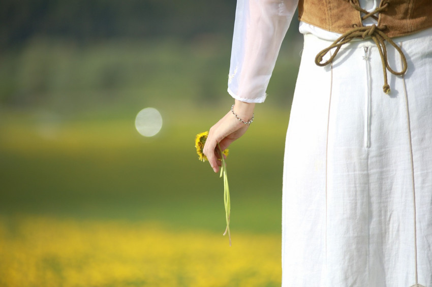 Baharı enerjik geçirmenin 5 yolu ve 10 besini