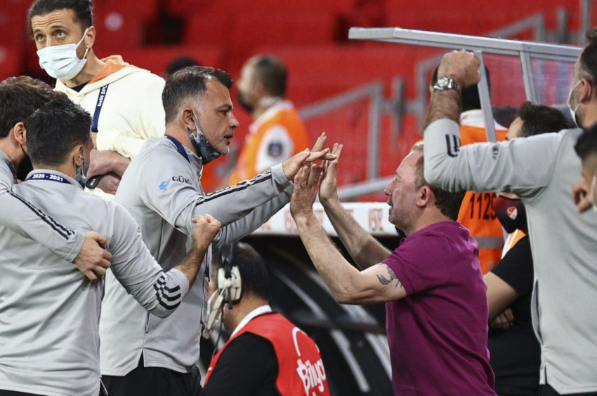 Süper Ligde 2020- 2021 sezonunun Şampiyonu Beşiktaş