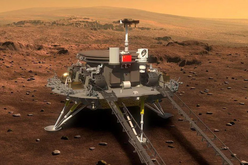 Çin aracı Zhurongdan gelen ilk Mars görüntüleri