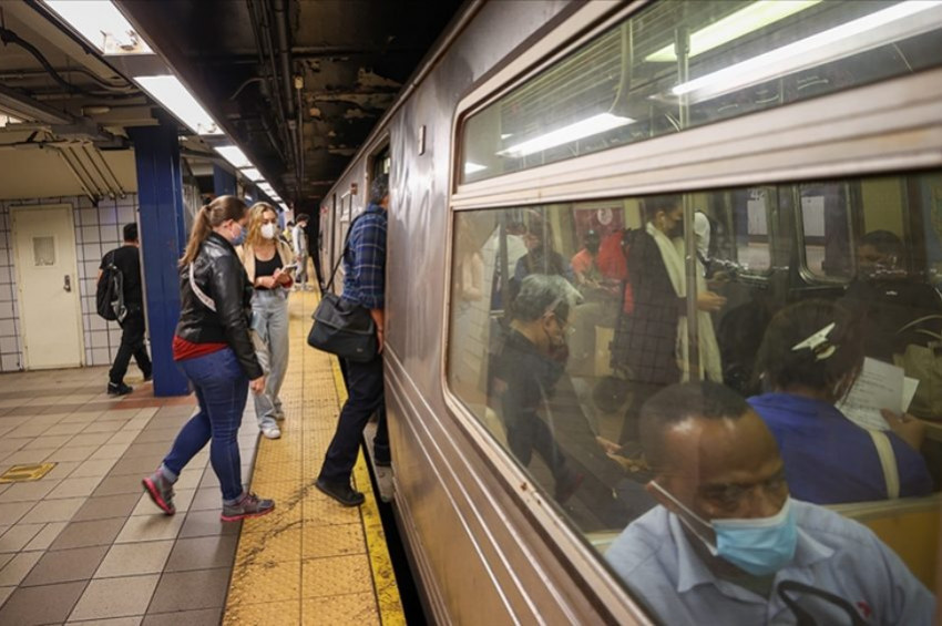 Toplu taşıma araçları keşfedilmeyi bekleyen bakteri ve virüs dolu