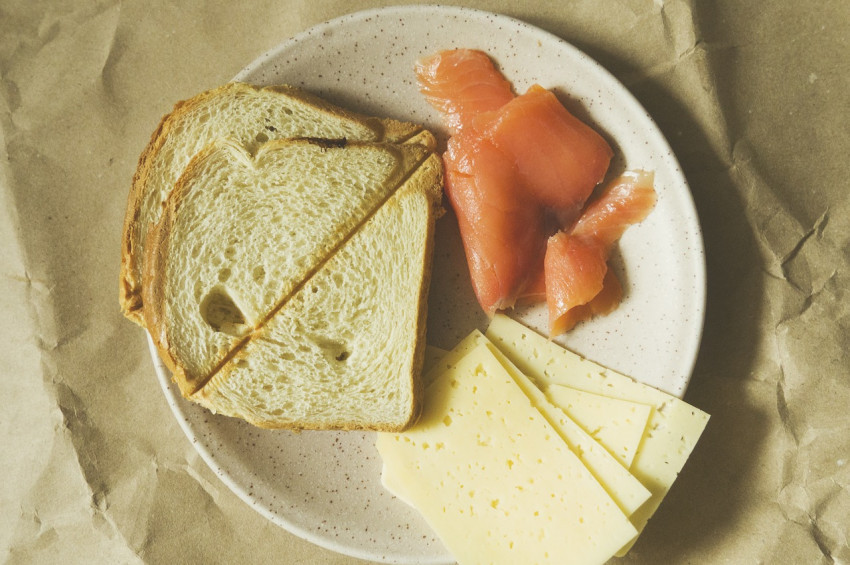 İyotun azı da çoğu da zarar