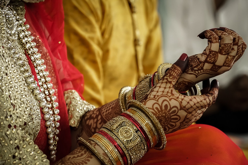 Sosyalizm evlenecek düğüne Komünizm ve Leninizm ve Marksizm de katılacak