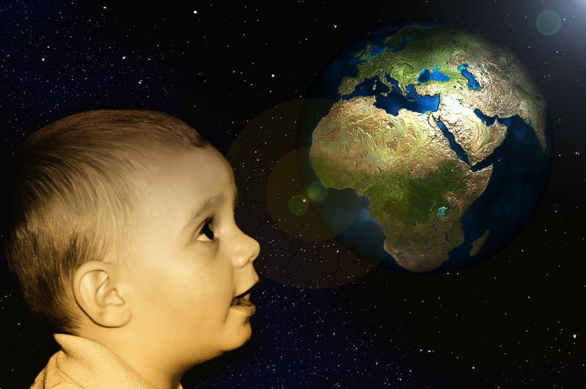 Gözler uzayda doğacak ilk bebeğe çevrildi