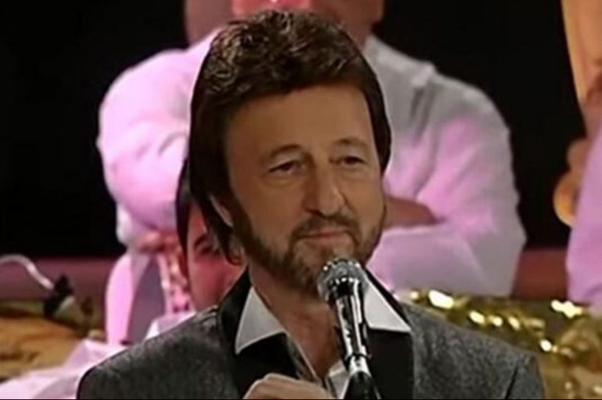 Sanatçı Selçuk Tekay son yolculuğuna uğurlandı