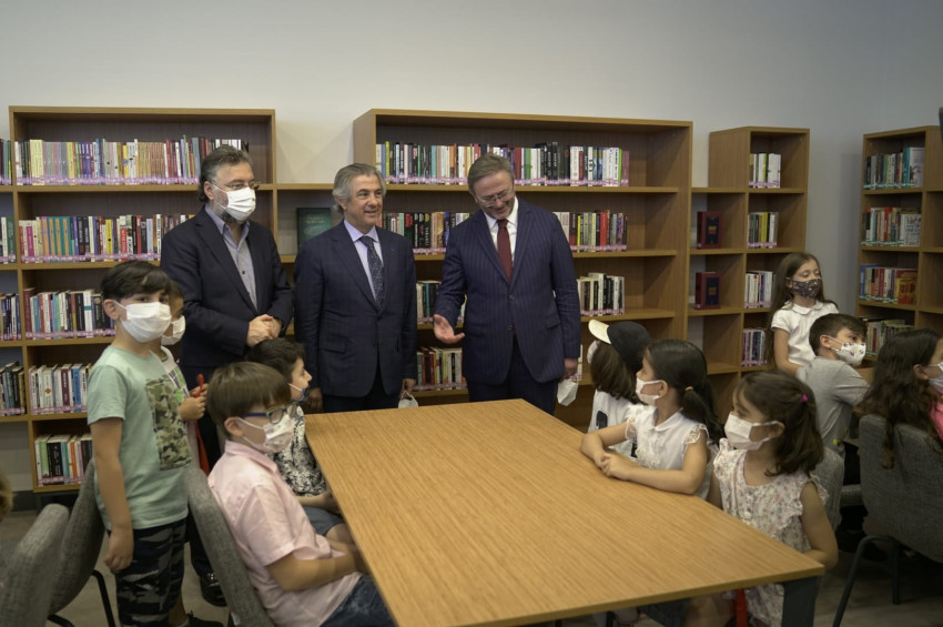 Kağıthanede Axis AVM Kütüphanesi açıldı