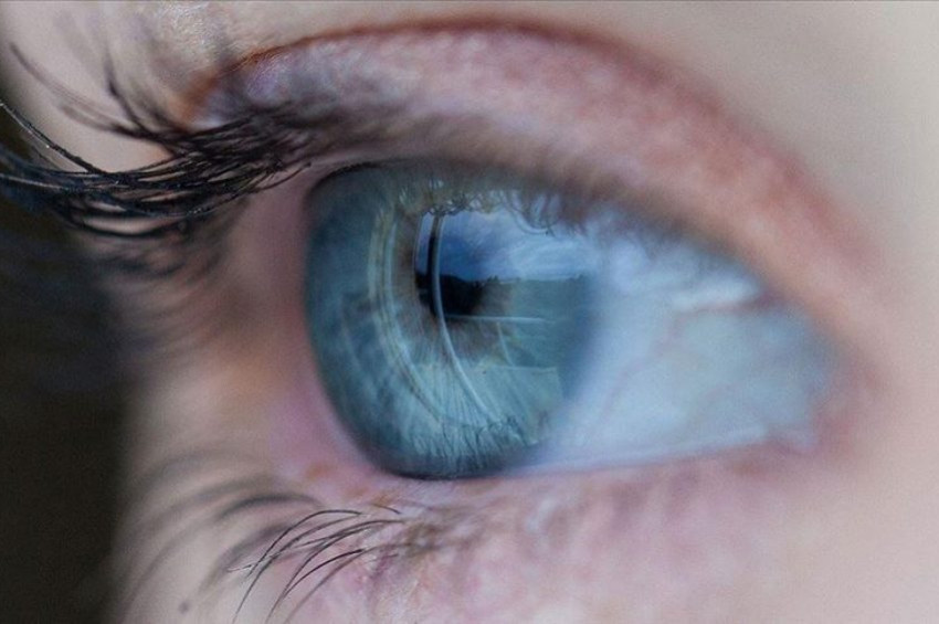 Lens kullanırken hijyen ihmali körlüğe kadar götürebilir.