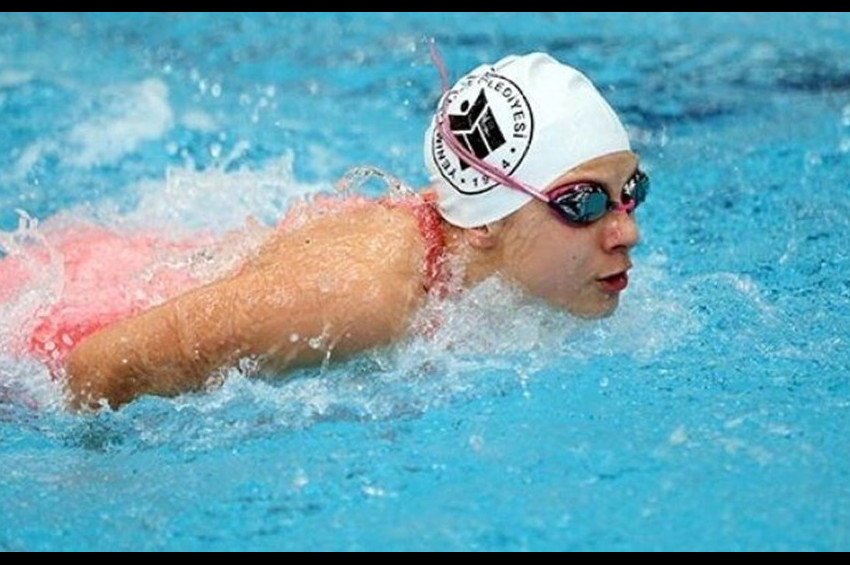 Yüzücü Merve Tuncel Avrupa rekoru kırdı