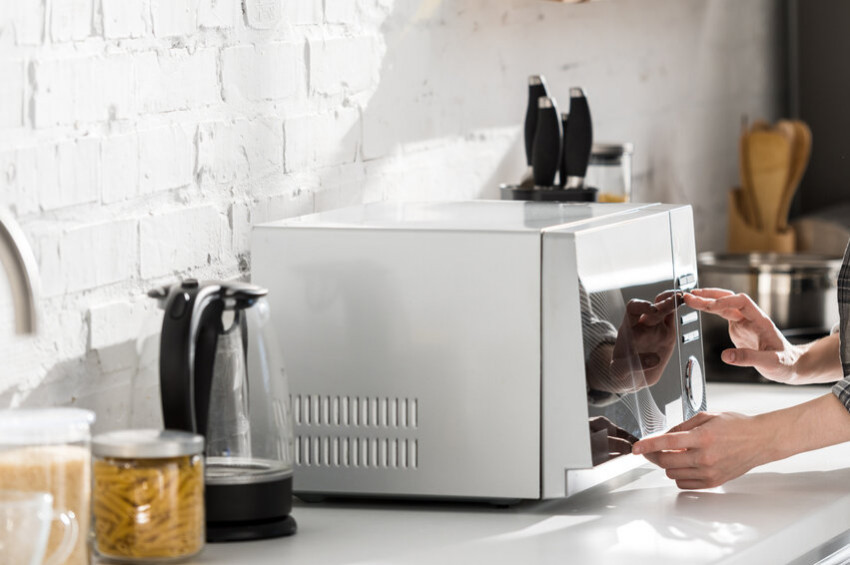 Mikrodalga fırın kullanırken yapılan en büyük hata