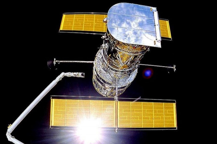 Hubble Uzay Teleskobu tamir edildi
