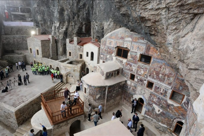 Sümela Manastırı tekrar ziyarete açıldı