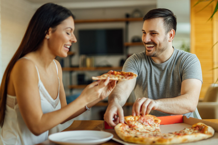 Yeni evlenen çiftlere kilo almamak için öneriler