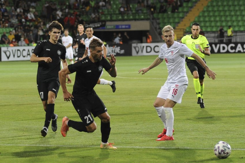 Sivasspor, Avrupa Konferans Ligine deplasman galibiyetiyle başladı: 1-0