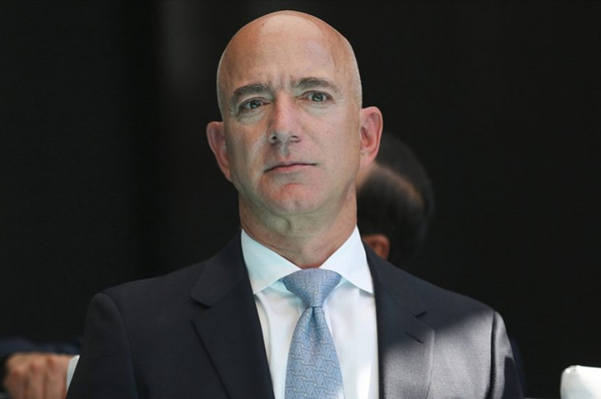 Jeff Bezos, Amazon CEOluğundan ayrıldı