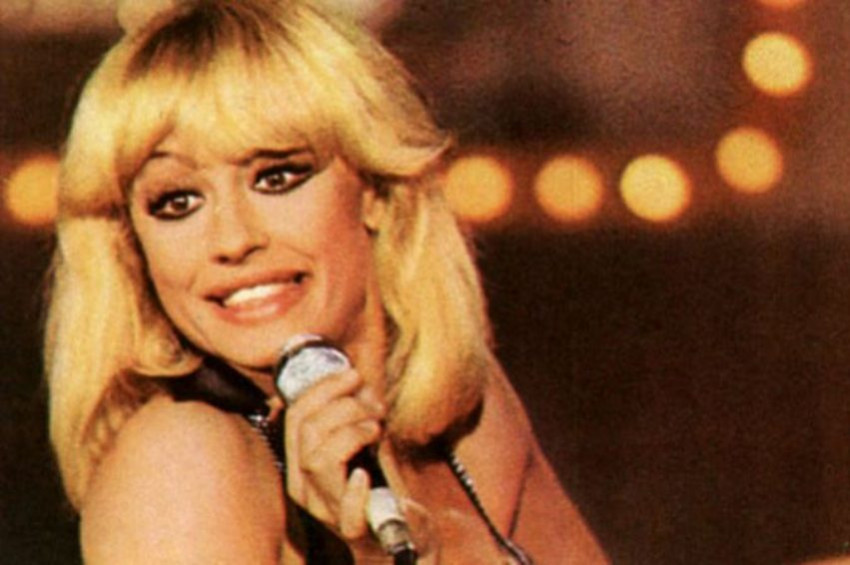 Ünlü sanatçı Raffaella Carrà öldü