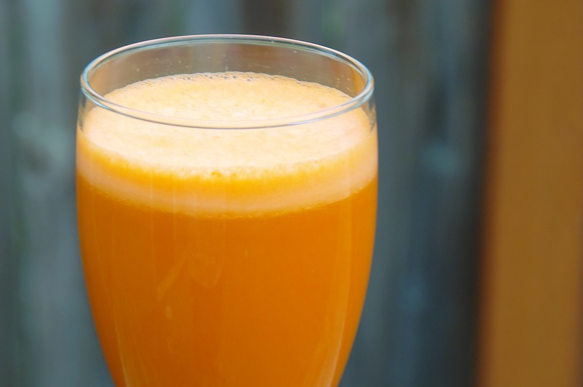 Yazın serinlemeye yardımcı detoks içeceği