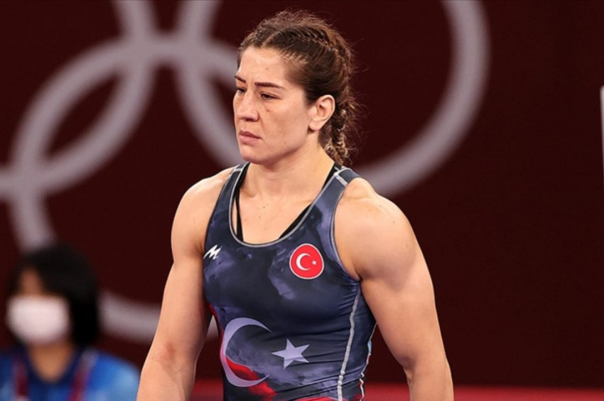 Yasemin Adar, Türkiyeye güreşte ilk madalyayı kazandırdı