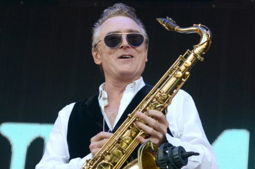 Müzisyen Brian Travers yaşamını yitirdi