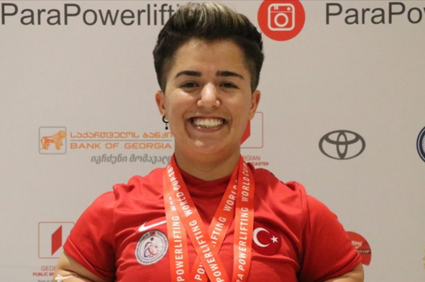 Halterci Besra Duman Paralimpik Oyunlarında bronz madalya kazandı