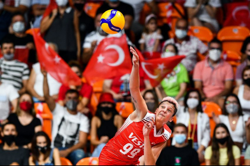 Filenin Sultanları yarı finalde: 3 - 0