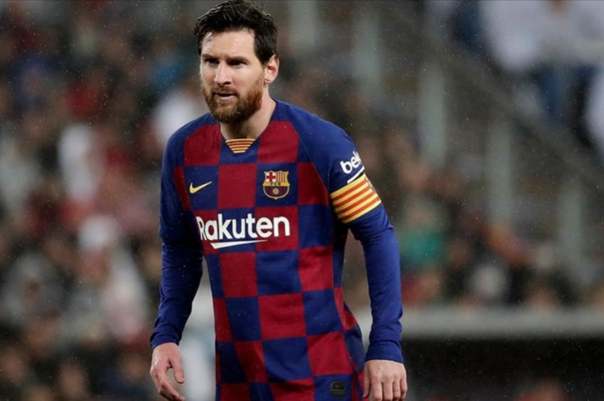 Lionel Messi Barcelona ile yollarını ayırdı