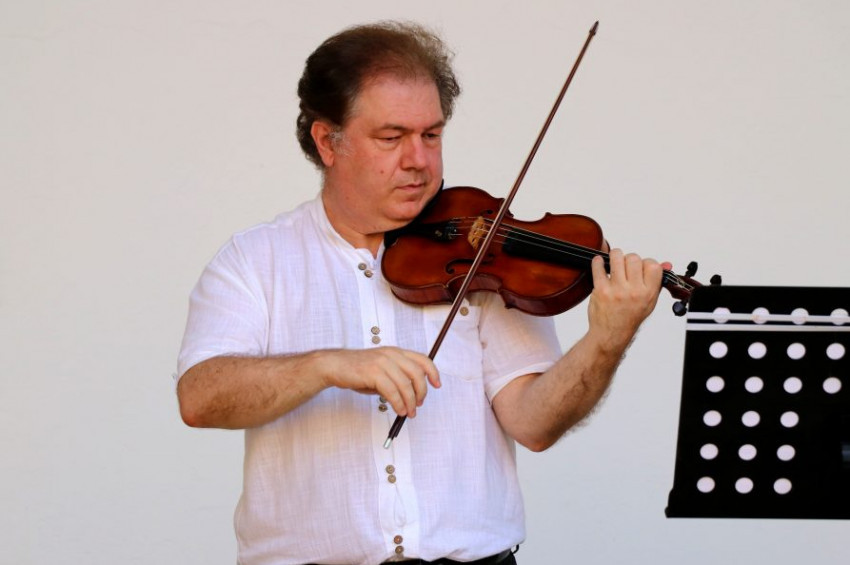 Ünlü keman virtüözü Cihat Aşkın: En önemli önceliğim iyi insan olabilmek