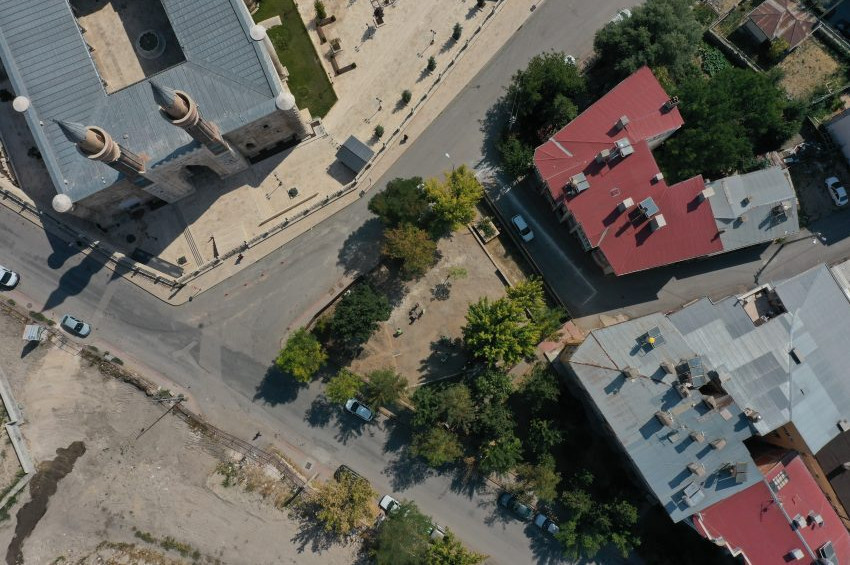 Aziz Vlasın Sivastaki mezarı kazılıyor