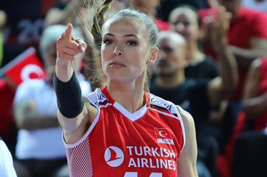 Eda Erdem 4. kez Avrupada en iyi orta oyuncu seçildi