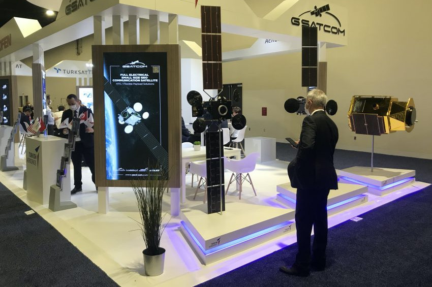 Türk uyduları ABDde görücüye çıktı