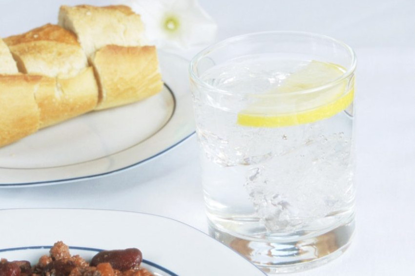 Suya limon katmak zayıflatır mı, ekmek kilo aldırır mı?