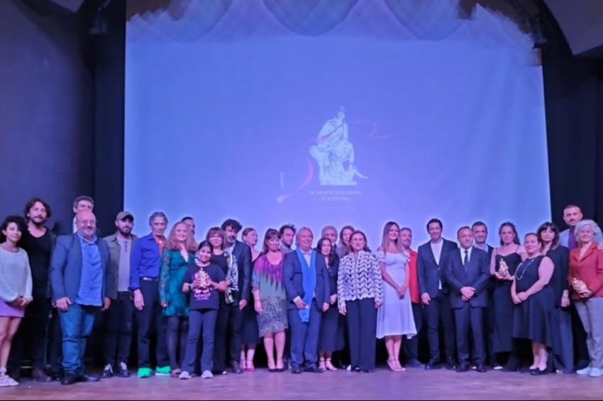 Antakya Film Festivalnde Altın Defne Ödülleri Sahiplerini Buldu