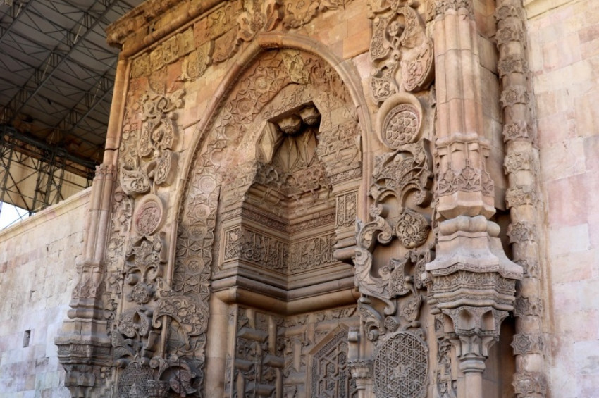 Divriği Ulu Camindeki restorasyon 2024e kadar sürecek