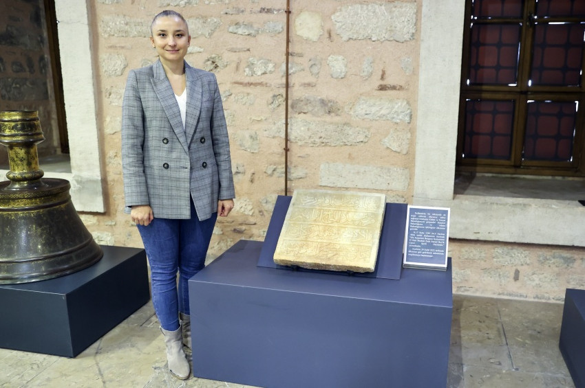 Hollandadan dönen kitabe Hacı Hurşit Beyin torunlarını sevindirdi