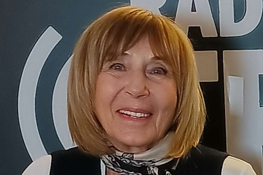 Ayşe Kulin: Atatürk silah dolu kolilere kitap doldurttu