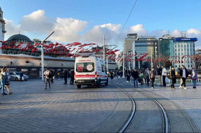 Taksim İstiklal Caddesinde patlama oldu: Ölü ve yaralılar var