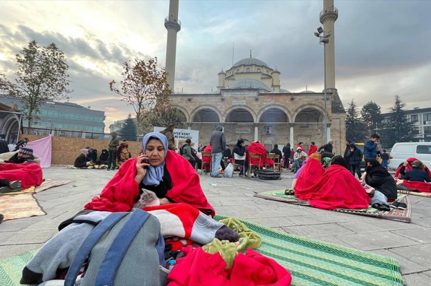 Düzcede deprem: Büyüklüğü 5.9