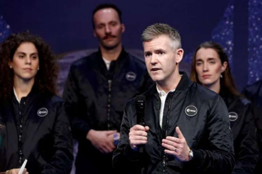 Dünyanın ilk engelli astronotu: John McFall