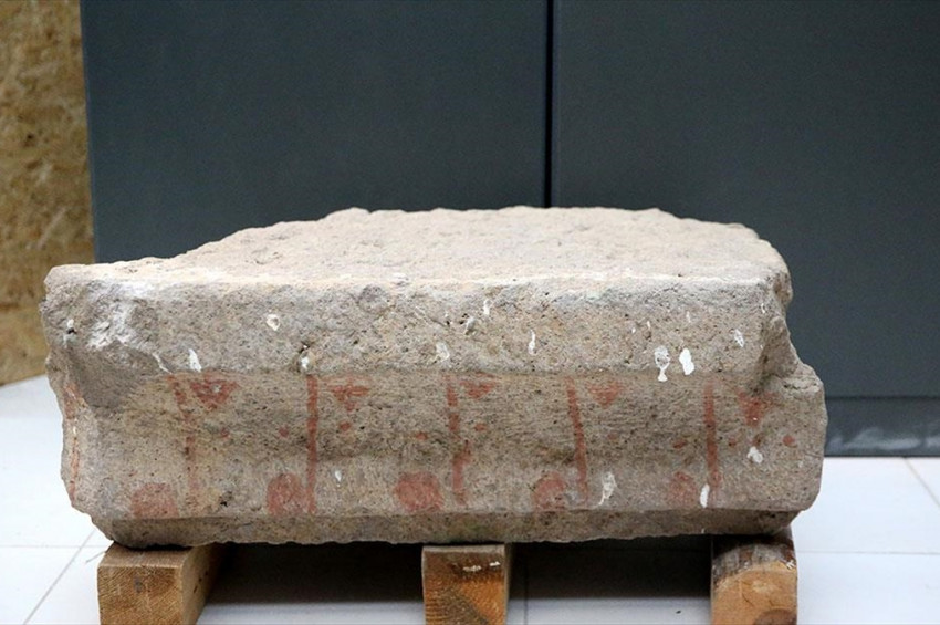 Binyediyüz yıllık tarım takviminin parçaları tesadüfen keşfedildi