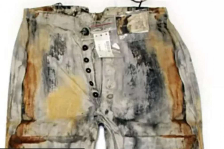 Altına Hücum yıllarından kalma kot pantolon satıldı.