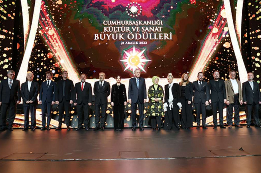 2022 Yılı Kültür ve Sanat Büyük Ödülleri sahiplerini buldu.