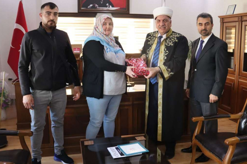 Tatil için geldiği Antalyada Müslüman olmaya karar verdi