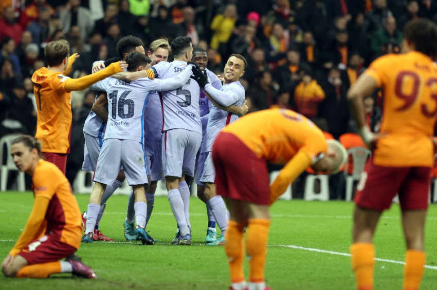 Barcelona, Galatasarayı kupa dışına itti: 2-1
