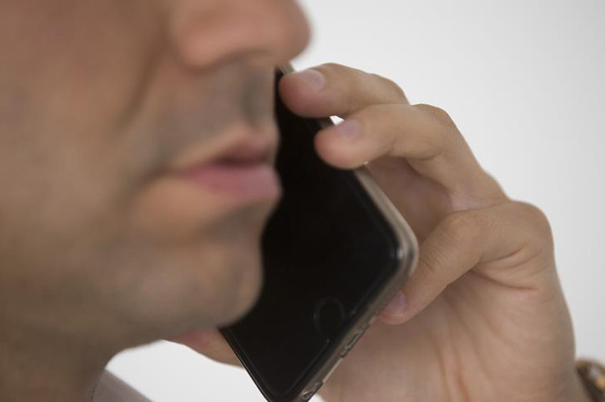 Telefonu açınca neden alo diyoruz